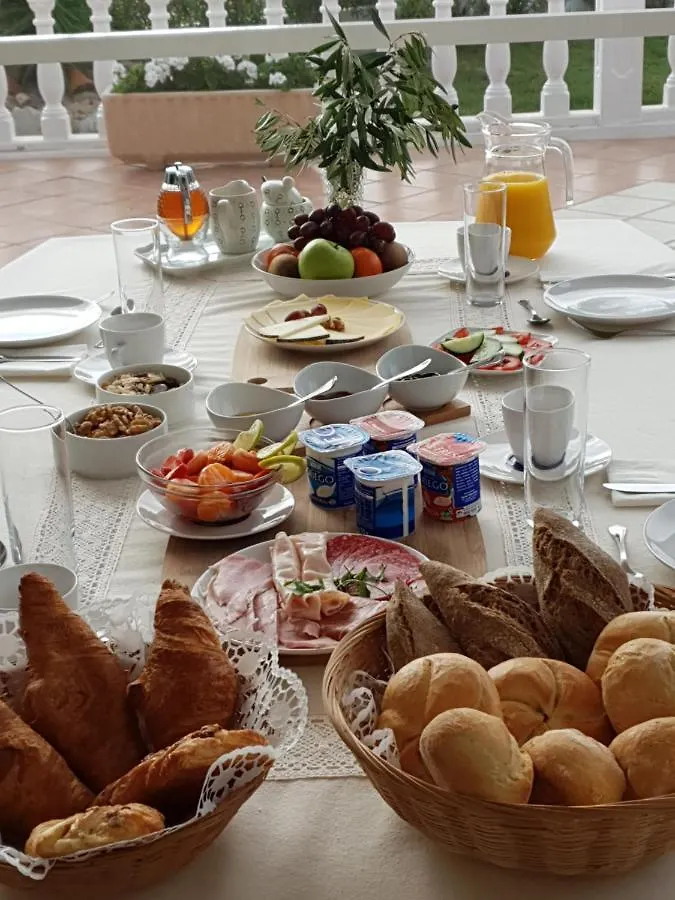 Finca San Mateo Vera Bed & Breakfast